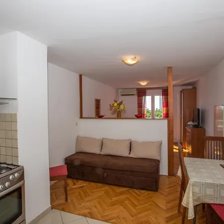 Apartman Lina